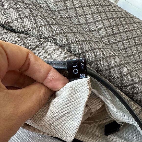 Authentic leather messenger Gucci Bag - Picture 9 of 16